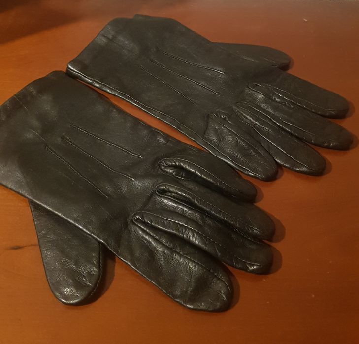 Luvas de senhora pretas em pele tamanho 7  1/2