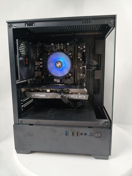 Komputer Gamingowy Ryzen 7 5700, RTX 5060, 32 GB,SSD,Win 11 Pro