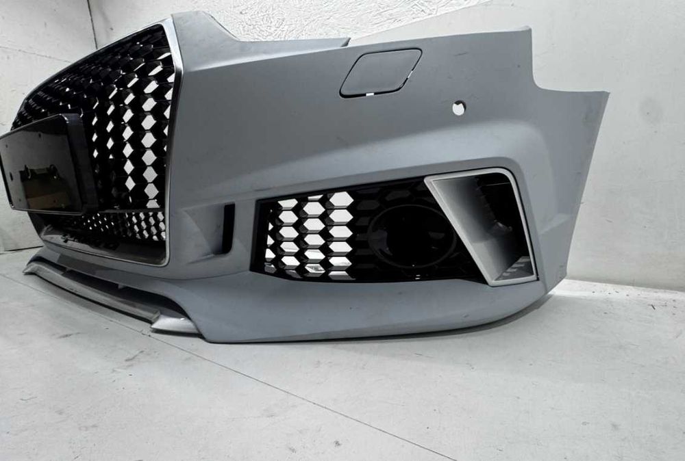 AUDI A4 B9  Бампер передній RS 2015-2025