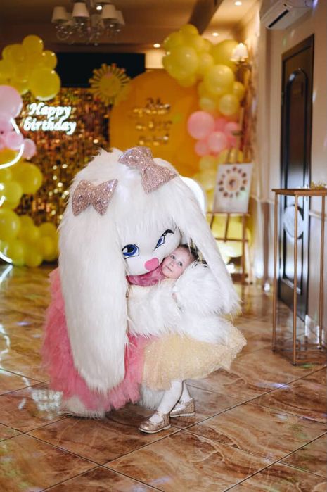 Привітання від нійгарніших ростових ляльок