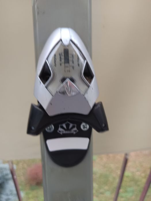 Sprzedam narty damskie Elan + gratisy