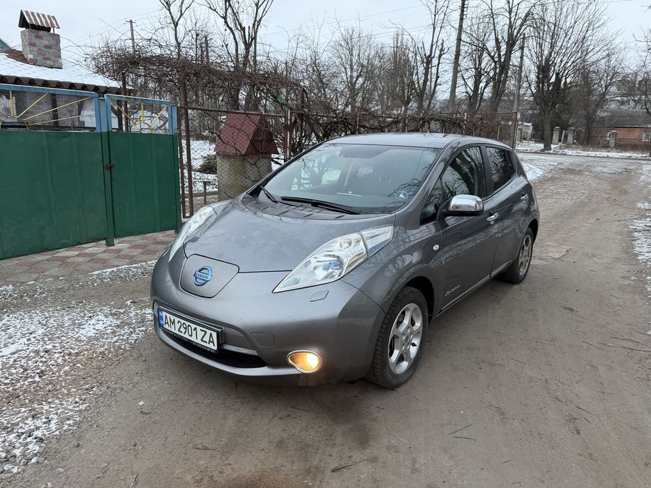 Оренда Авто Нісан Ліф 1