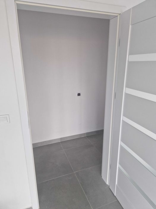 Bezpośredni wynajem lokalu handlowo-usługowego 23,49 m2 Warszawa-Wawer