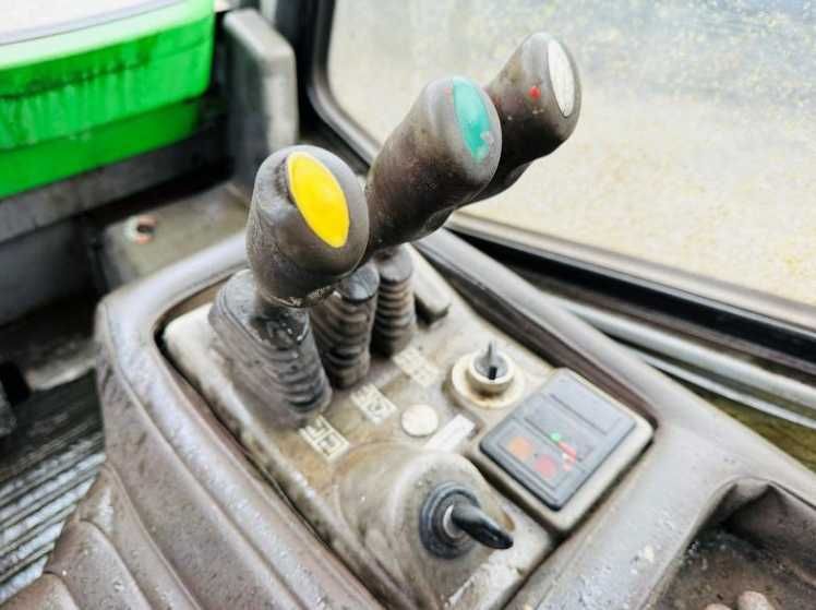 Вилочний погрузчик навантажувач CESAR DRAGO 3 тони, 4,5 м