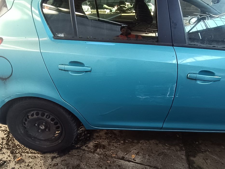 Drzwi tylne prawe Opel Corsa D Z21Z