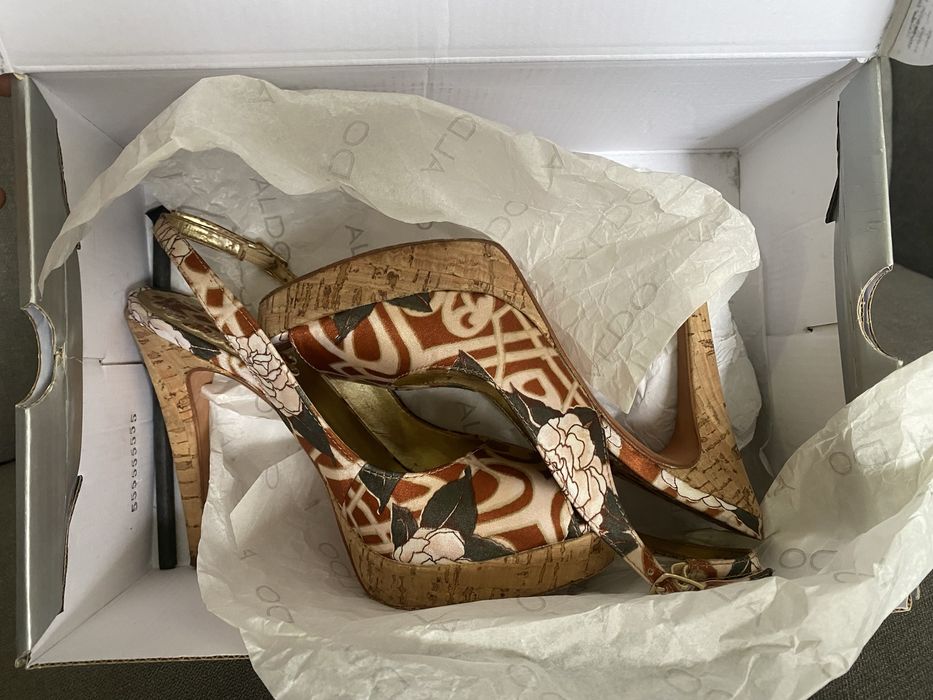 Взуття Aldo 36-37 розмір