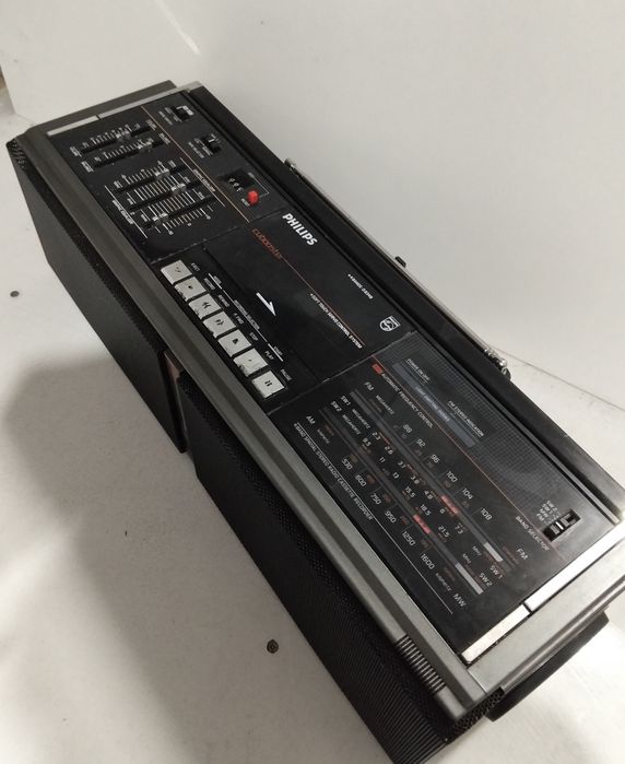 Radio vintage PHILIPS Cubbooster