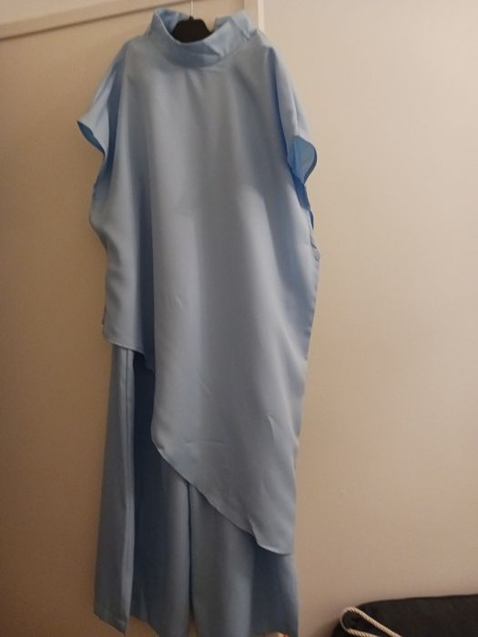 Conjunto de calças  e blusa /Novo