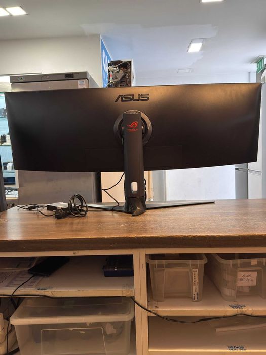Monitor Curvo Gaming ASUS Rog Strix XG49VQ. 1 ano garantia