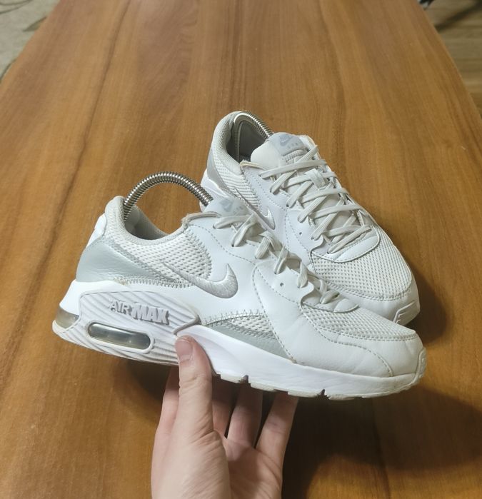 Кросівки спортивні стильні Nike Air Max Excee 40 розмір