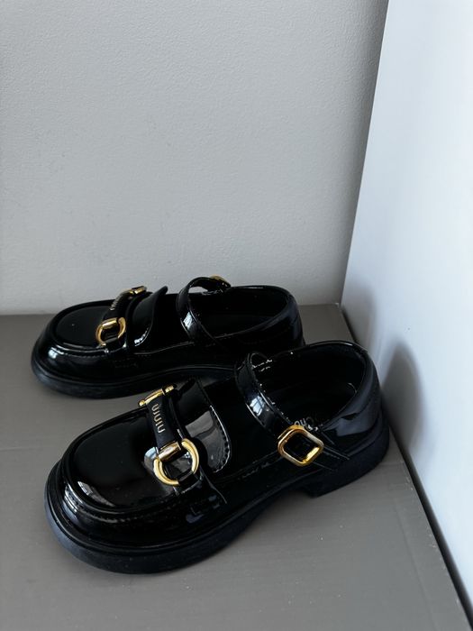 Туфлі для дівчинки чорні лакові Clibee