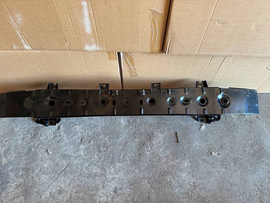 Мазда СХ-50 усилитель переднего бампера Mazda cx50