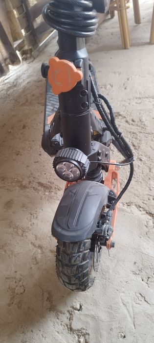 Vende se trotinetes usadas g2 max