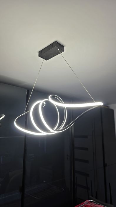 Lampa sufitowa LED.