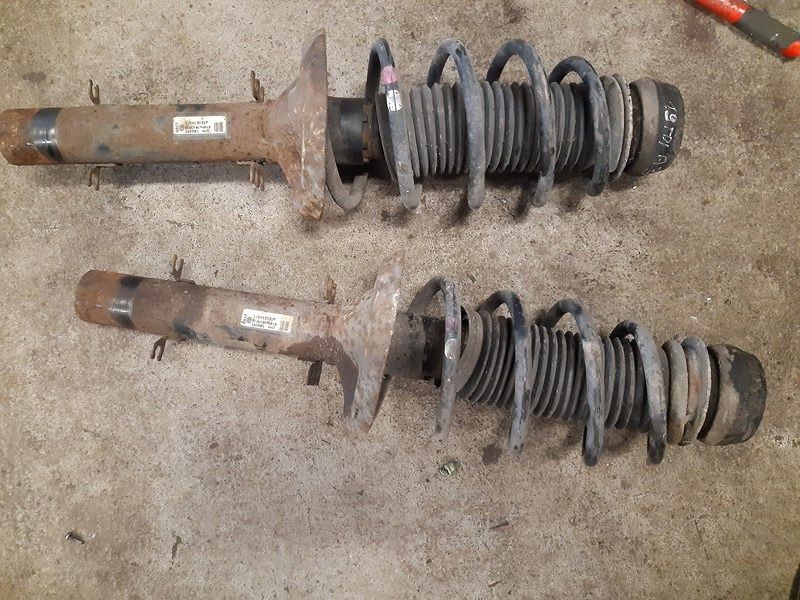 Mcperson przód amortyzator sprężyna Audi A3 8L 1.6 B Vw Golf 1.9 TDI