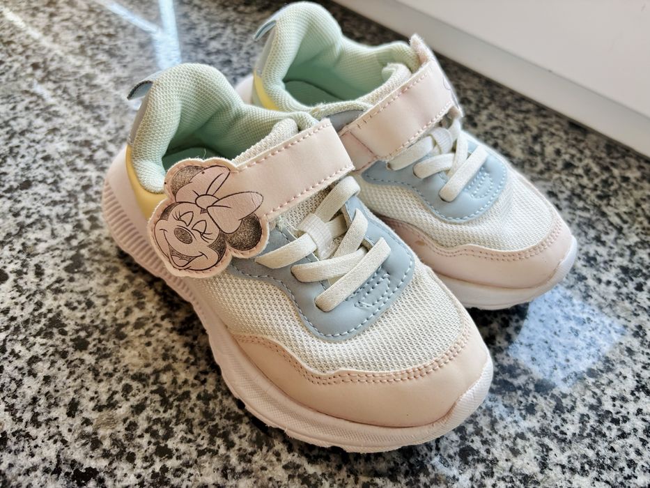 Кросівки для дівчинки HM 25 розмір