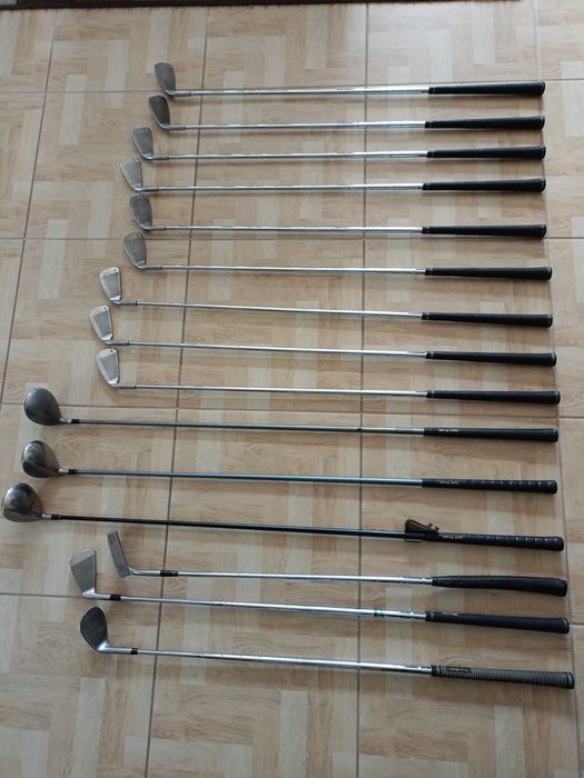 Kije Golfowe 15 sztuk z Wózkiem, Torba i Pokrowcami