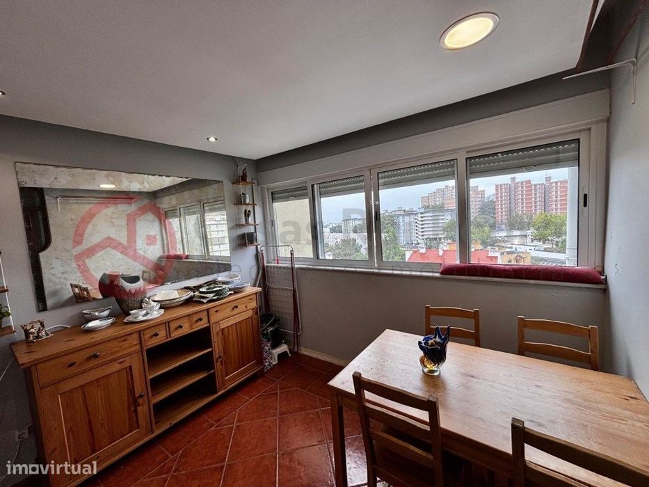 Apartamento T4 em Marvila com Excelente Localização e Potencial de ...