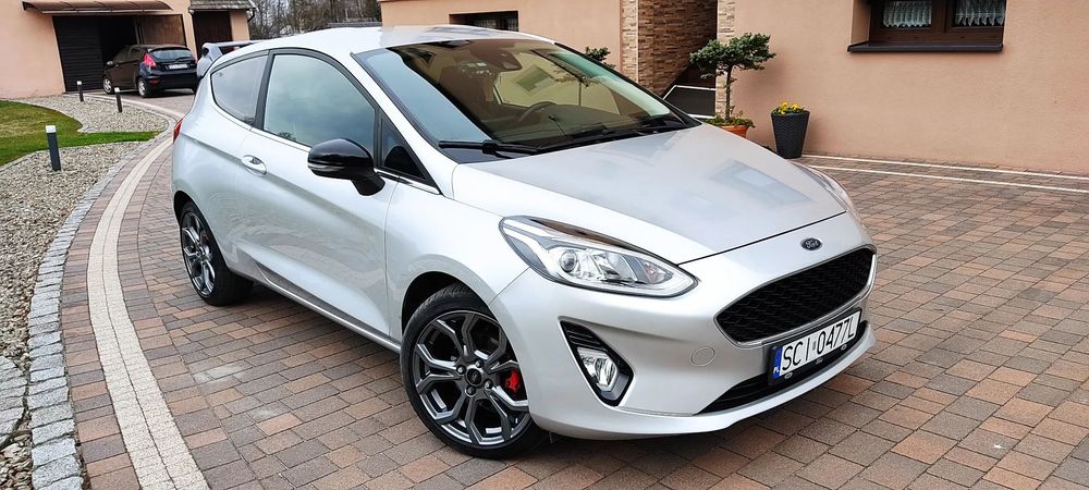 Ford Fiesta ładna fiesta na 19" + alumy z zimową oponą