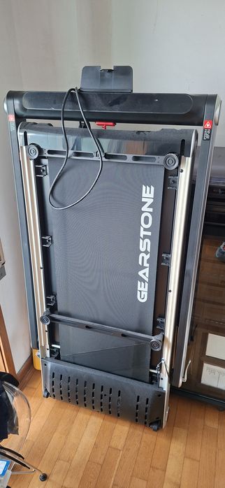 Passadeira Elétrica Dobrável GEARSTONE – Pouco Uso