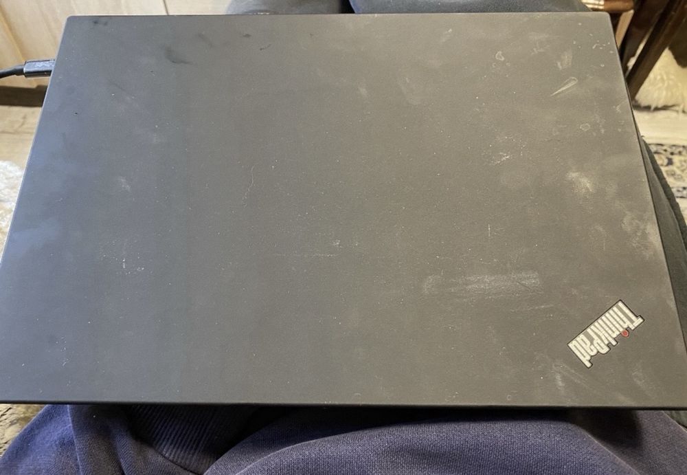 Laptop Lenovo T495
