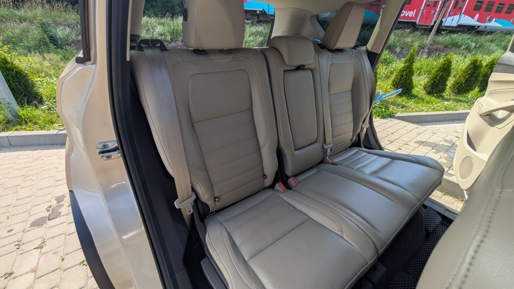 FORD ESCAPE 2017 VIN 1FMCU0JD8HUC77868 фото оголошення 5 з 8