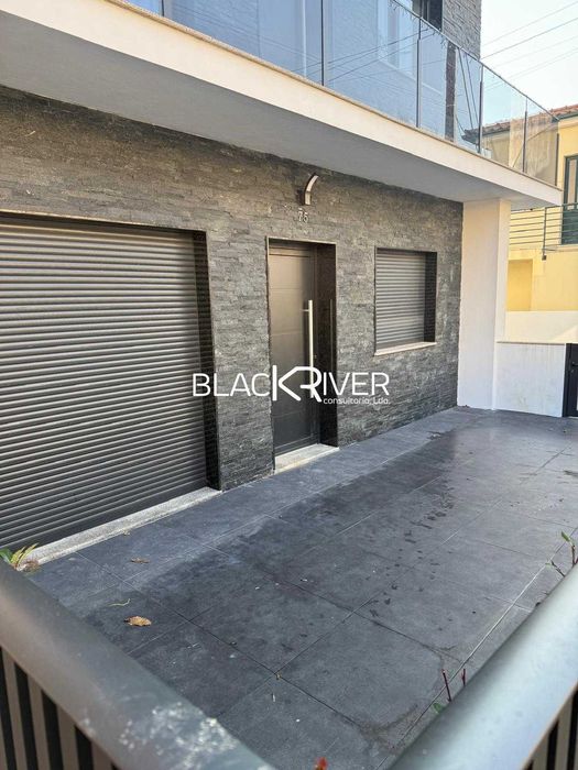 Andar moradia T2+ 1  Maximinos