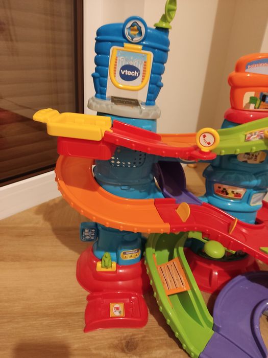 Stacja policyjna Tut Tut Vtech