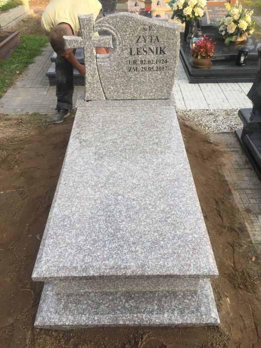 4500 nagrobek cena z montazem caly slask