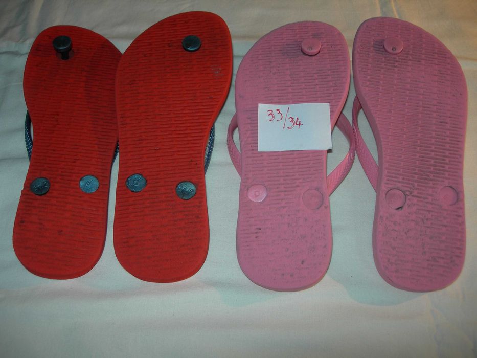 Havaianas  Chinelos praia. Jovem criança.