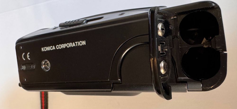 Фотоапарат плівковий Konica Pop EF-80 з чохлом