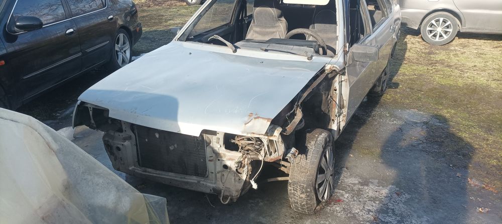Автомобиль ВАЗ 21099