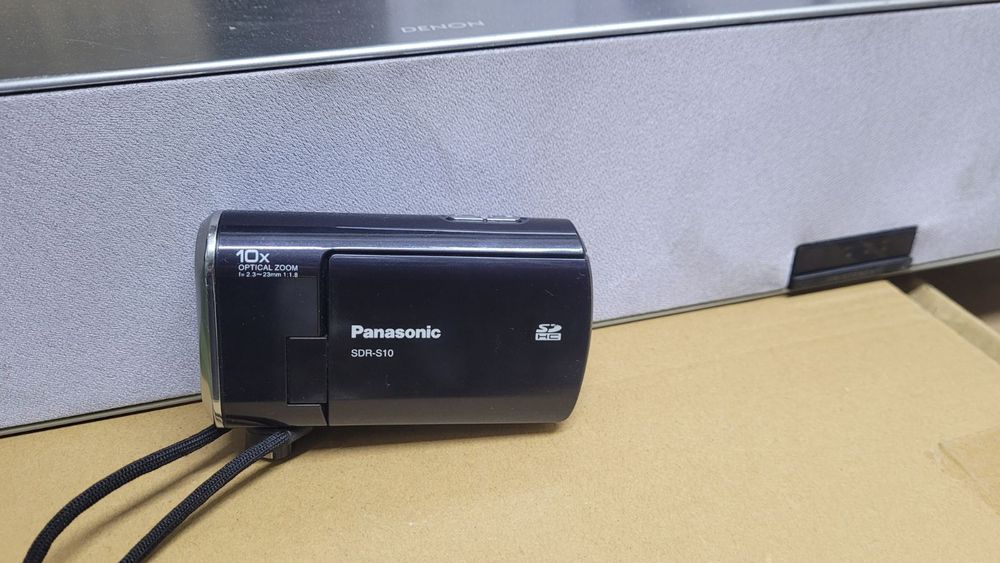 Відеокамера Panasonic CDR-S10