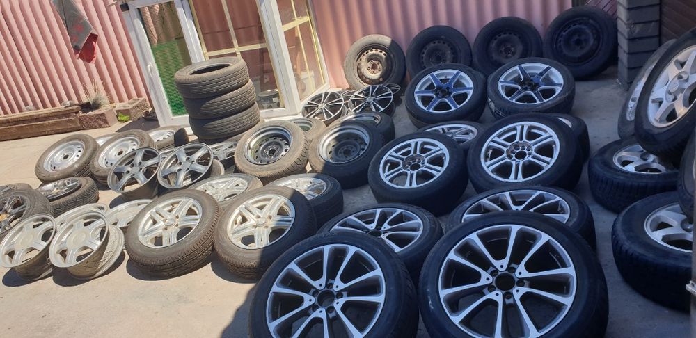 Продам резину зиме лето R14  до R20