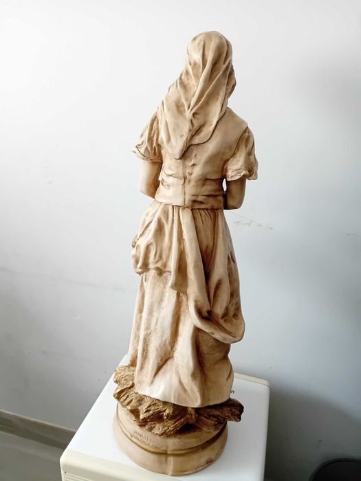 Estátua de Santa Joana D'Arc