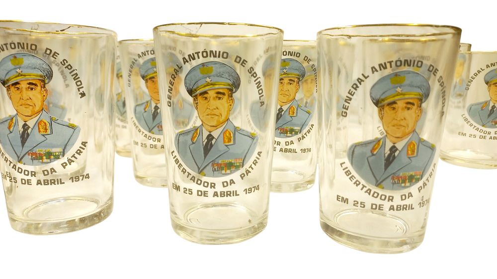 Copos 25 abril, Antonio spinola.