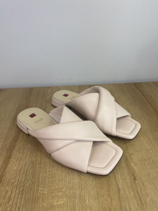 Nowe damskie klapki na obcasie