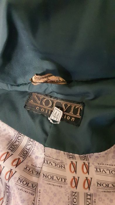 Продам куртку 44 размер