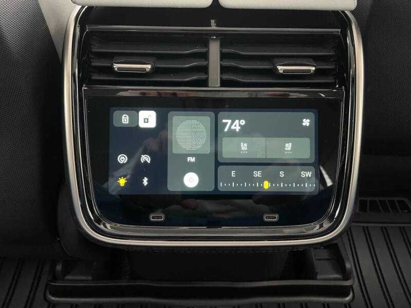 2023 Rivian R1T Adventure