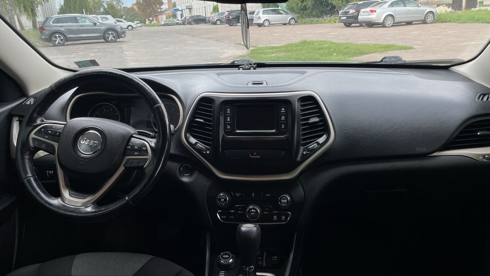 Jeep cherokee kl 2015