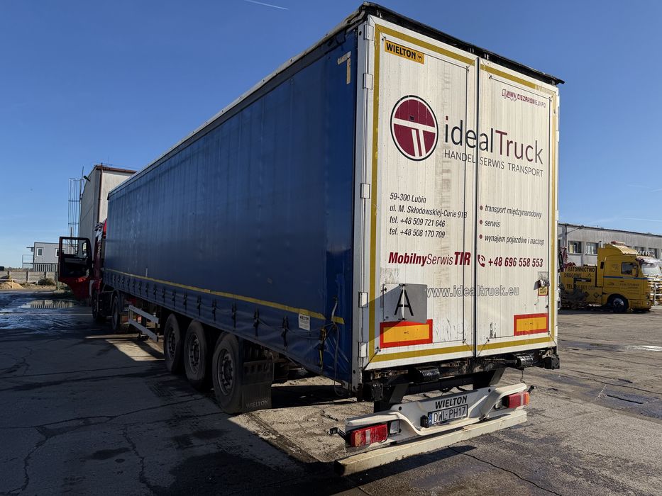 Naczepa firnanka Wielton kurtynowa z ruchu miedzynarodowego sprawna