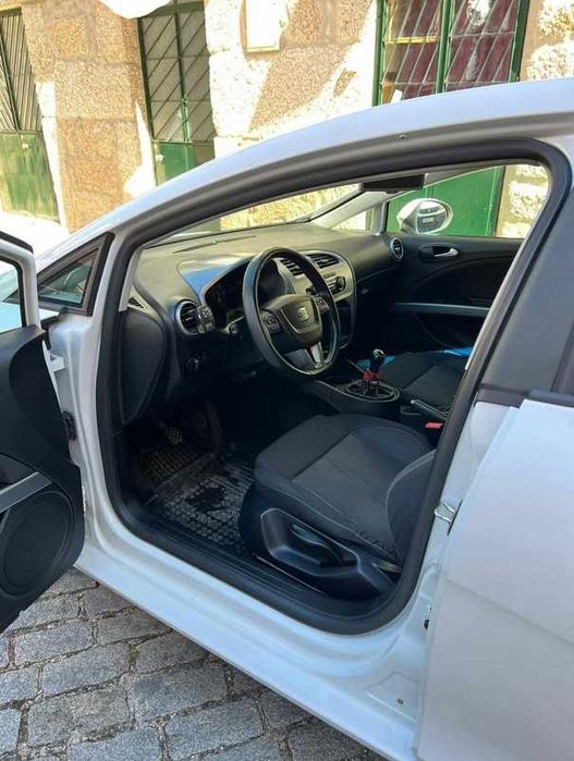 SEAT Leon 1.6 TDI Sport Full Extras