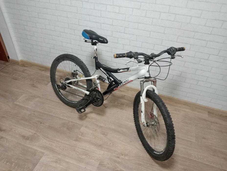 Продам спортивний велосипед азімут