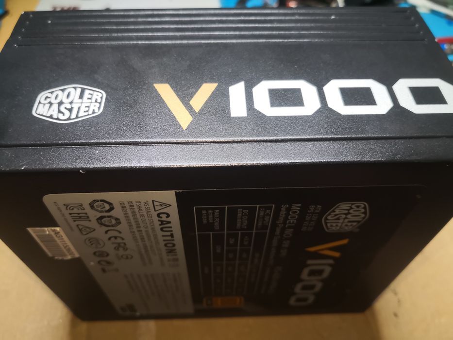 Cooler Master V1000 — 1000W 80+ Gold — Full Modular