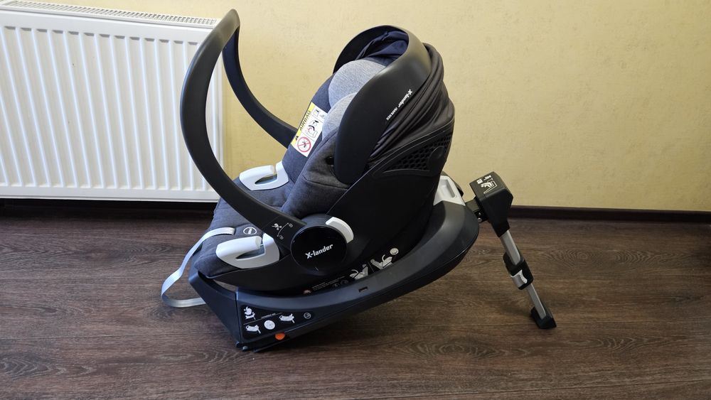 Автокресло для младенцев до 13кг с базой  x-lander i-size