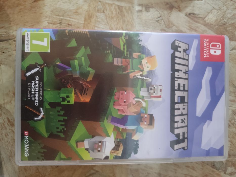 Jogo Minecraft para Nintendo Switch.
- Classificação PEGI 7.