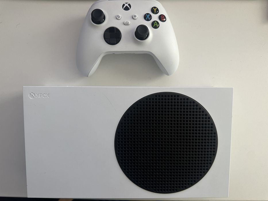 Xbox series S - 512 GB - jak nowa
