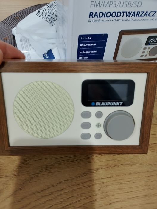 Radioodtwarzacz i zegarek  BLAUPUNKT HR5BR
