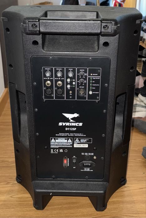 Coluna syrincs D1125p em bom estado, pouco usada