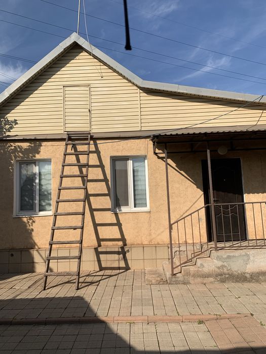 Продаж Будинок КРЕС